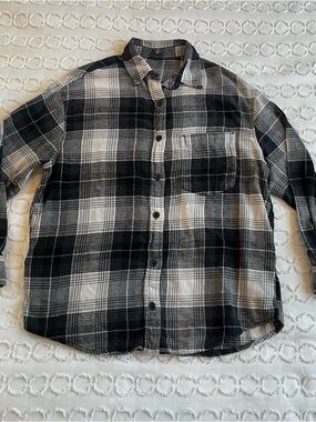Wild Fable Women’s Black & Off White Plaid Button-Up Shirt Flannel Small